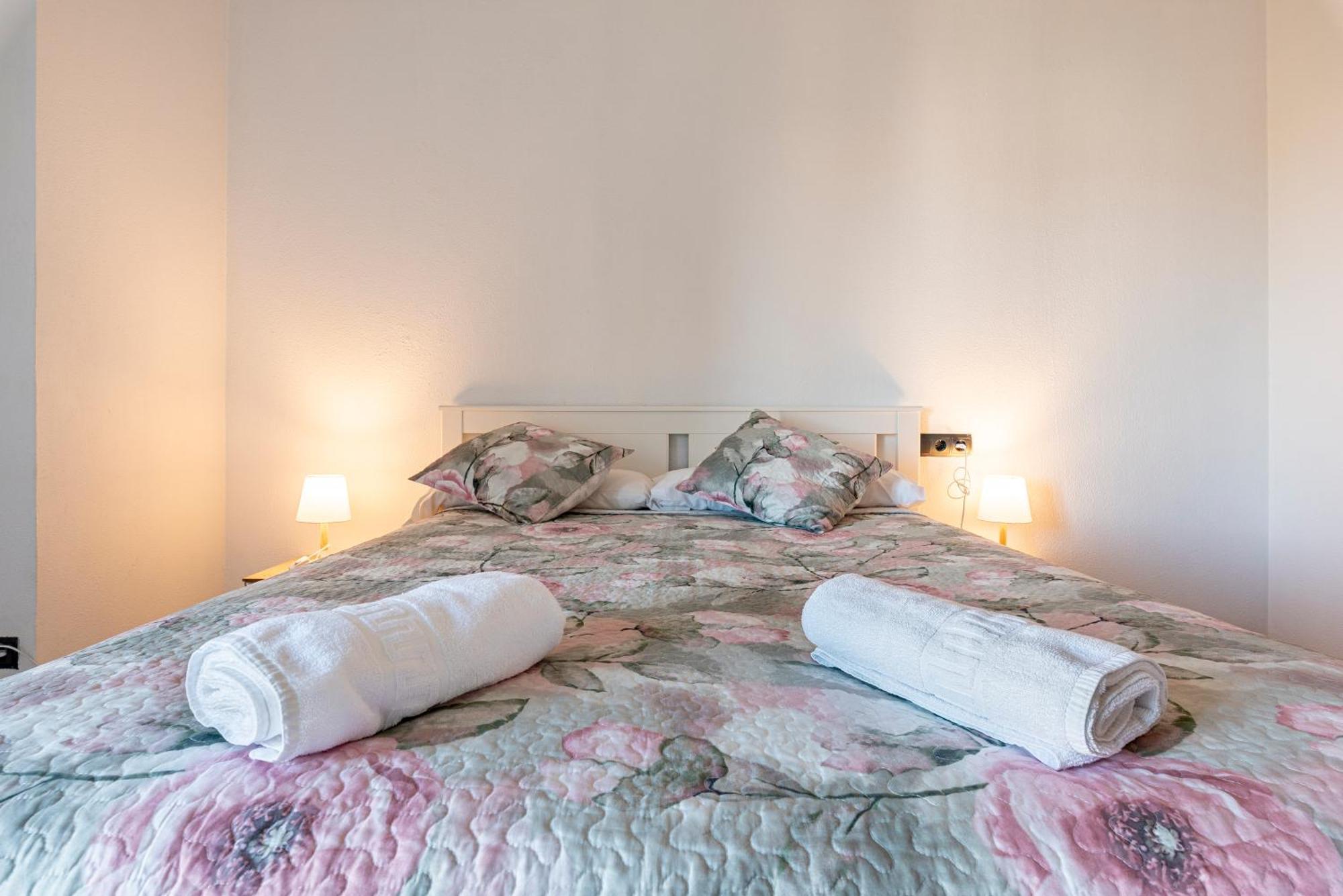 Apartaments Via de l'Imperi Romà Tarragona Esterno foto